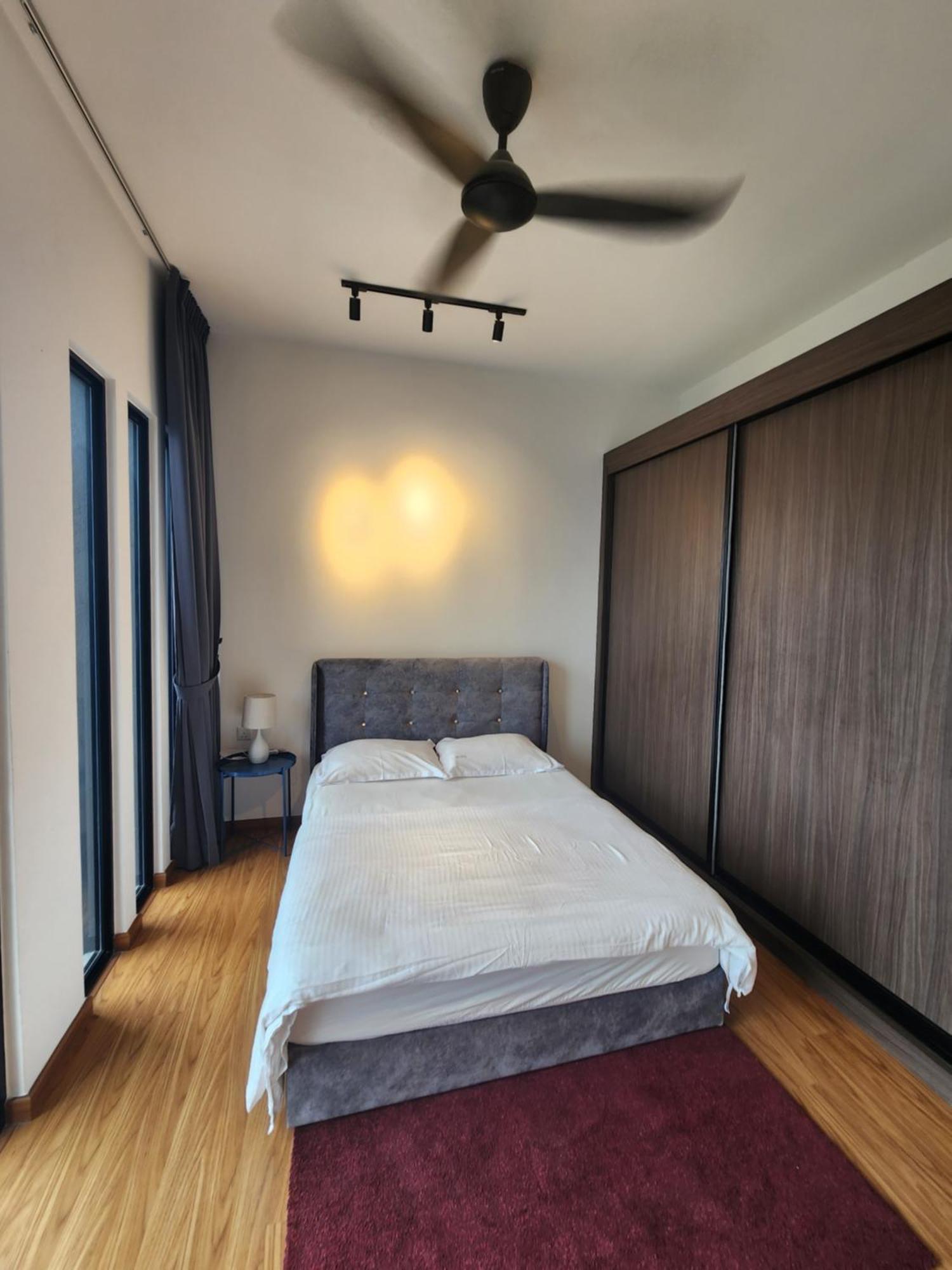Beacon Executive Premium Suite George Town Exterior foto